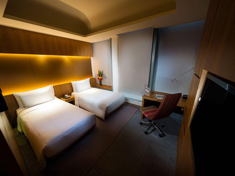 Oasia Hotel Novena, Singapore By Far East Hospitality Exterior foto